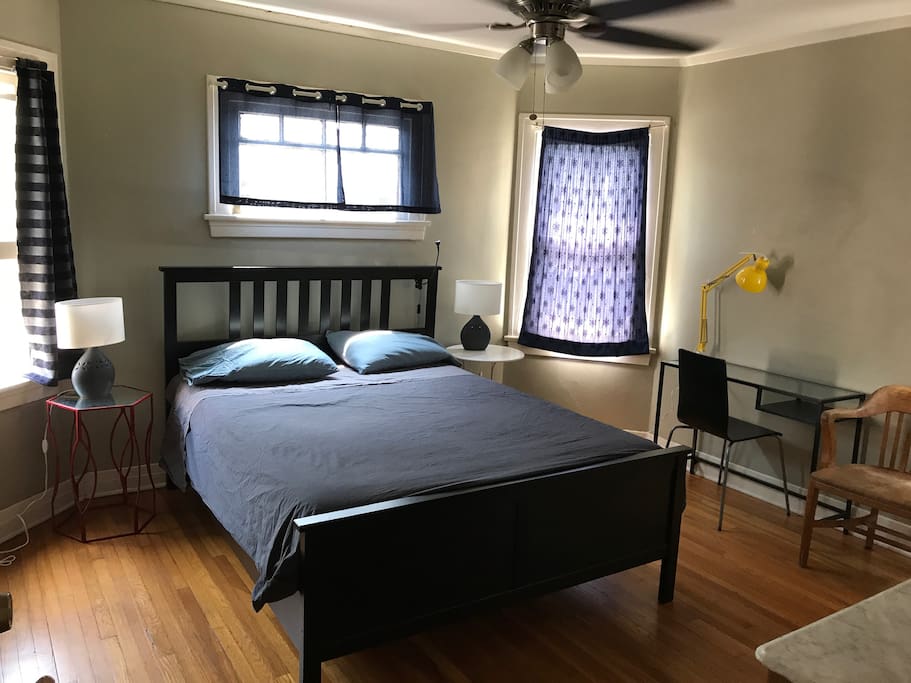 Bedroom Queen Bed