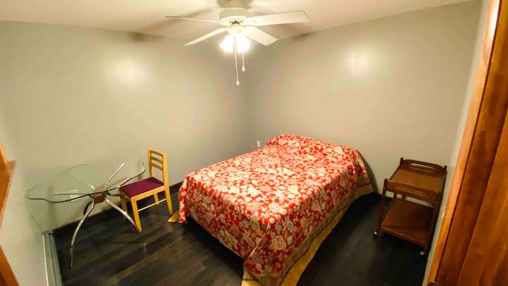 საძინებელი 4