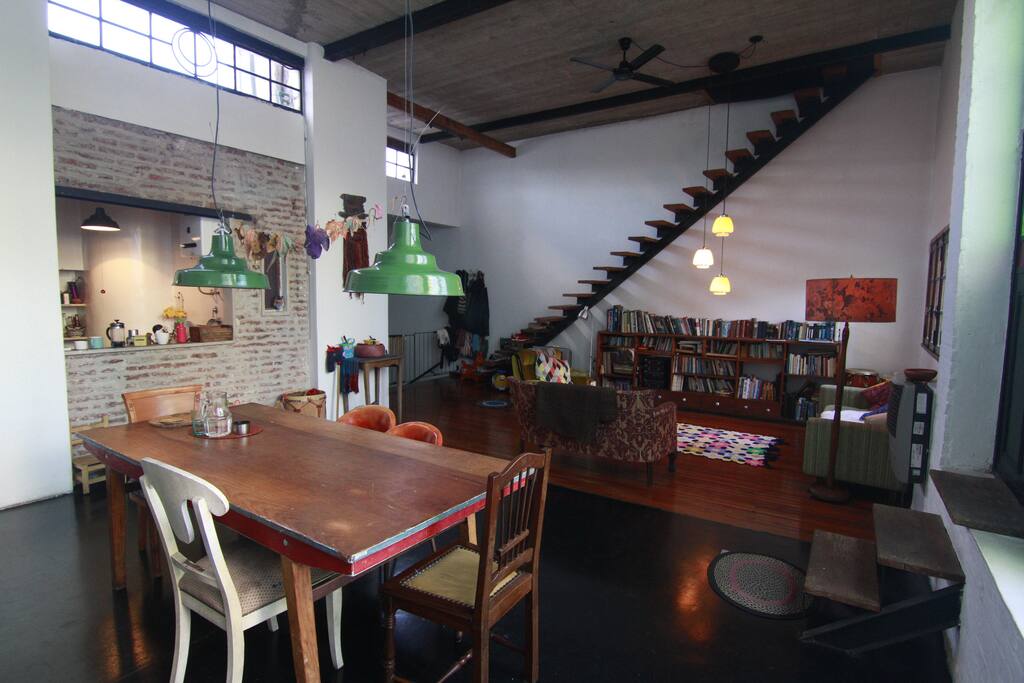 Una vista mas de nuestro comedor para 6 personas.