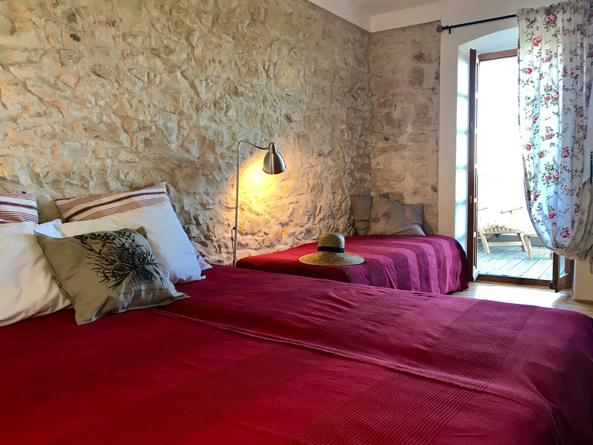 Спална соба со тераса