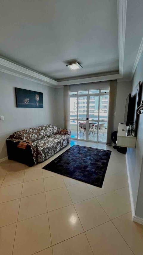 Popular Airbnb listing: 3-Bedroom Apartment 150m from the sea in the Heart of Meia Praia in Itapema