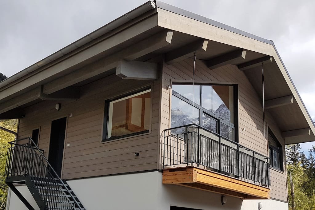 Holiday in your very own chalet with large windows and breathtaking mountain views!