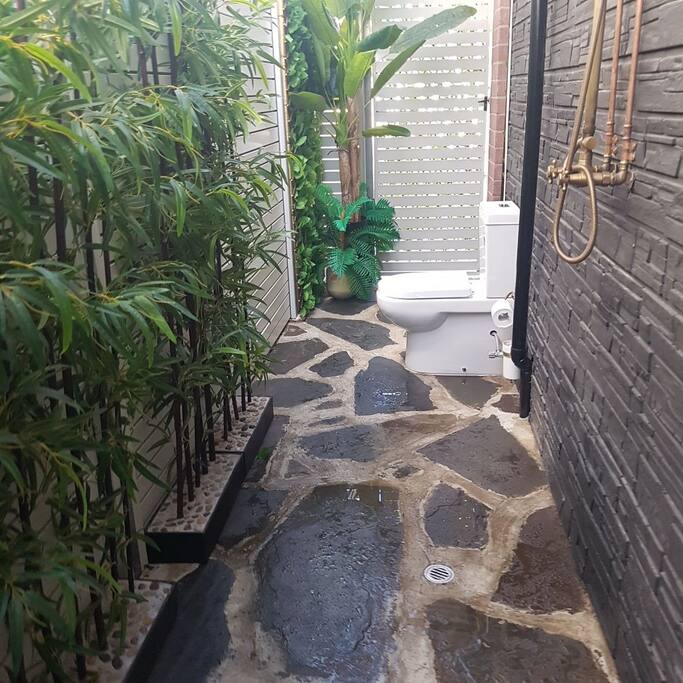 3rd outdoor bathroom that is accessible from the lounge room door