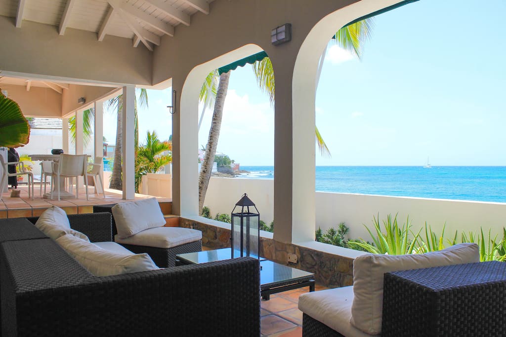 Chill out in the sound of the waves