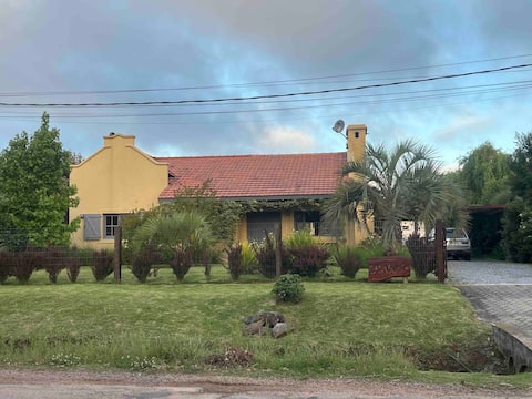 La Barra, Chalet, large park, heated pool.