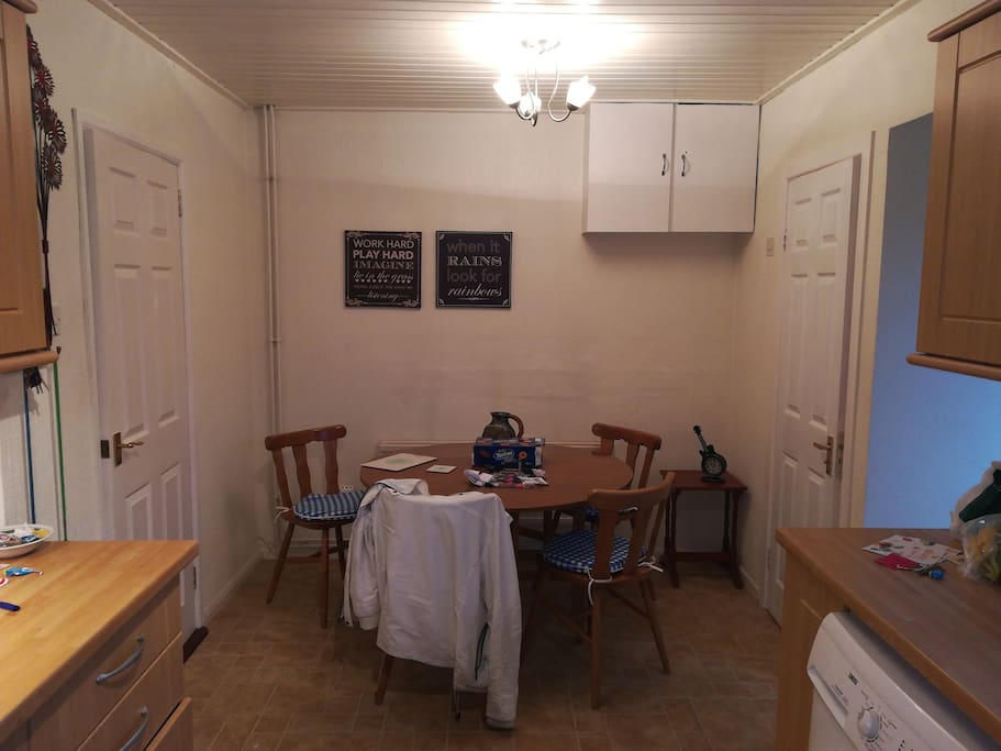 Snug Dining area
