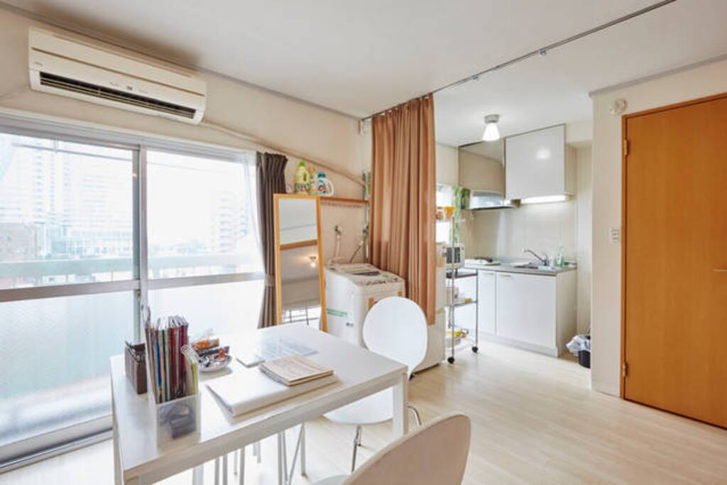 704room