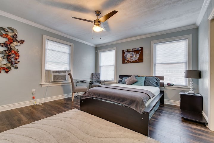 Oasis Apartment Near Everything in OKC! Sleeps 3!