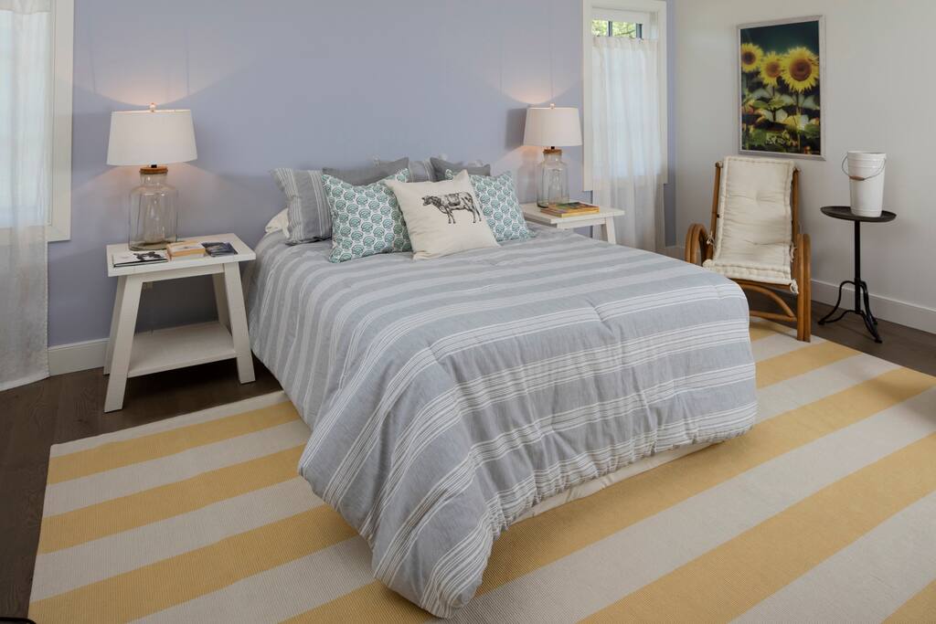 Separate Staircase to Upstairs Bedroom w/Private Bath