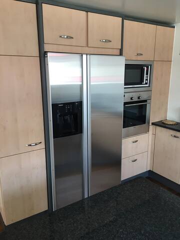 Superbe appartement proche du lac et de la Gare gallery image 2