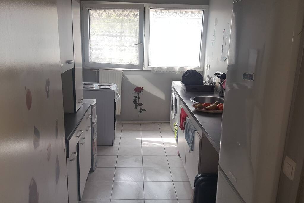 grande cuisine bien amenagée