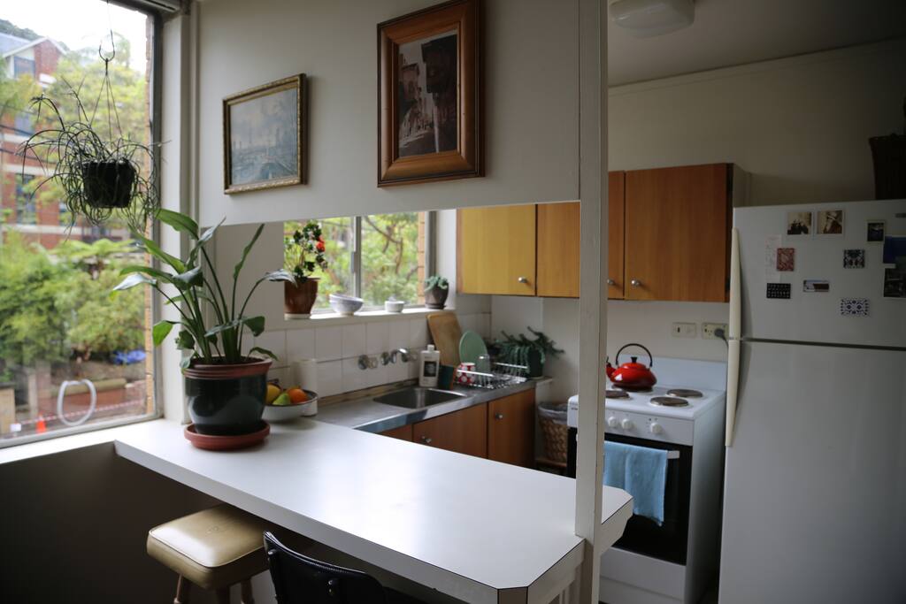retro kitchen