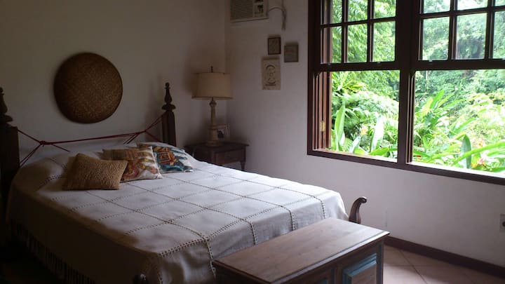 Chambre Sabiá (salle de bain attenante, lit double)