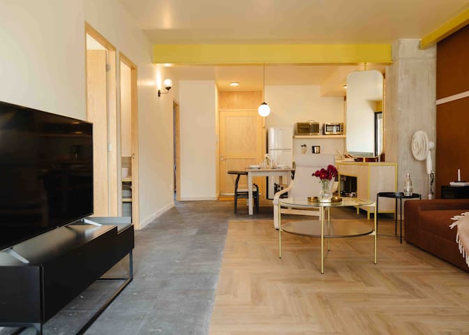 Roma PH with Balcony next to Cibeles | 2BR