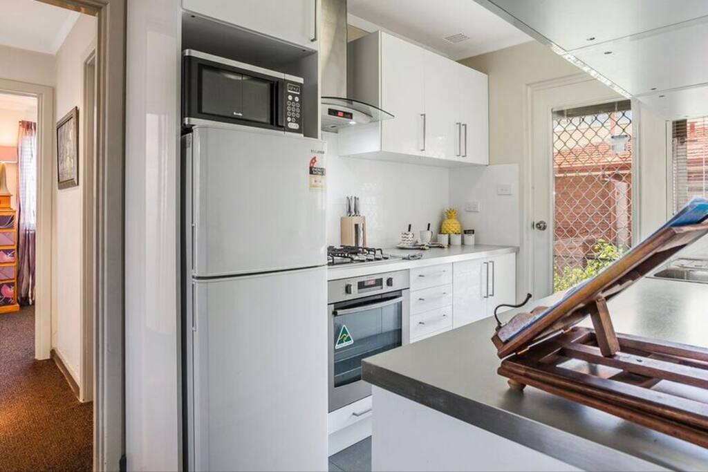 Fully equipped kitchen. Everything you need to cook is here.
