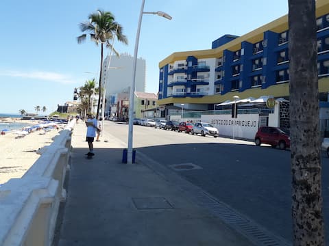 Bahia Flat. Farol da Barra. P/ trabalho ou lazer.