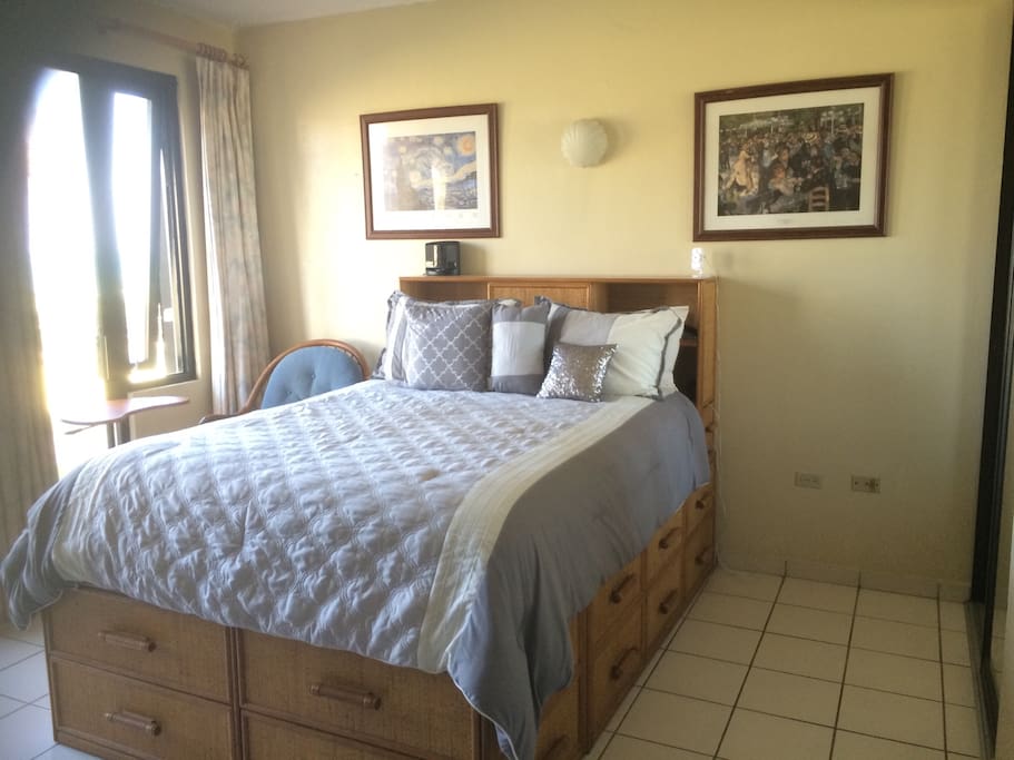 Queen Bed