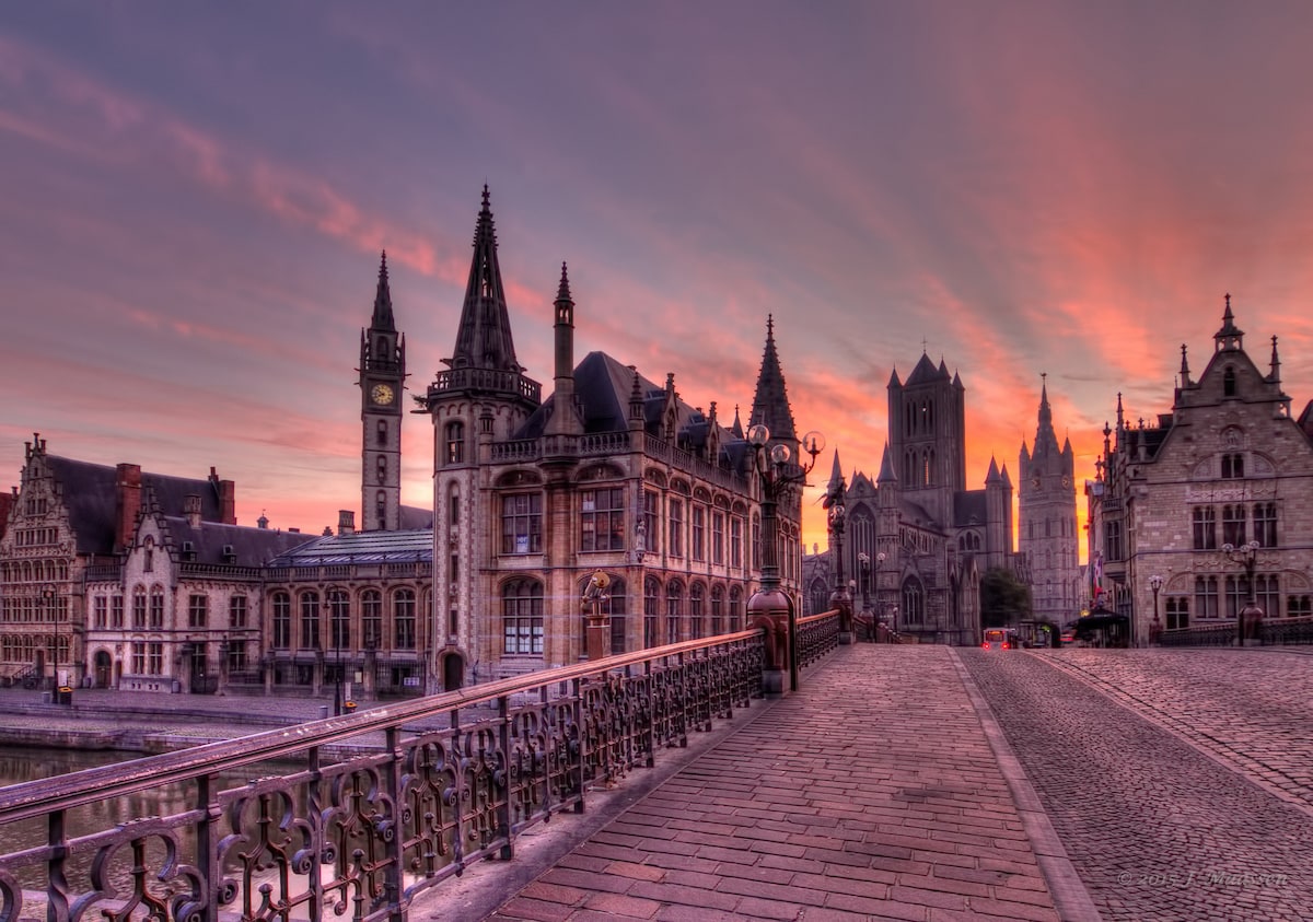 The Belfortstraat starts at the Belfort (tower on the right). The 3 towers are the symbol of the city of Ghent (Sint-Niklaaskerk, Belfort & Sint-Baafskathedraal). at Bed Resort Bel