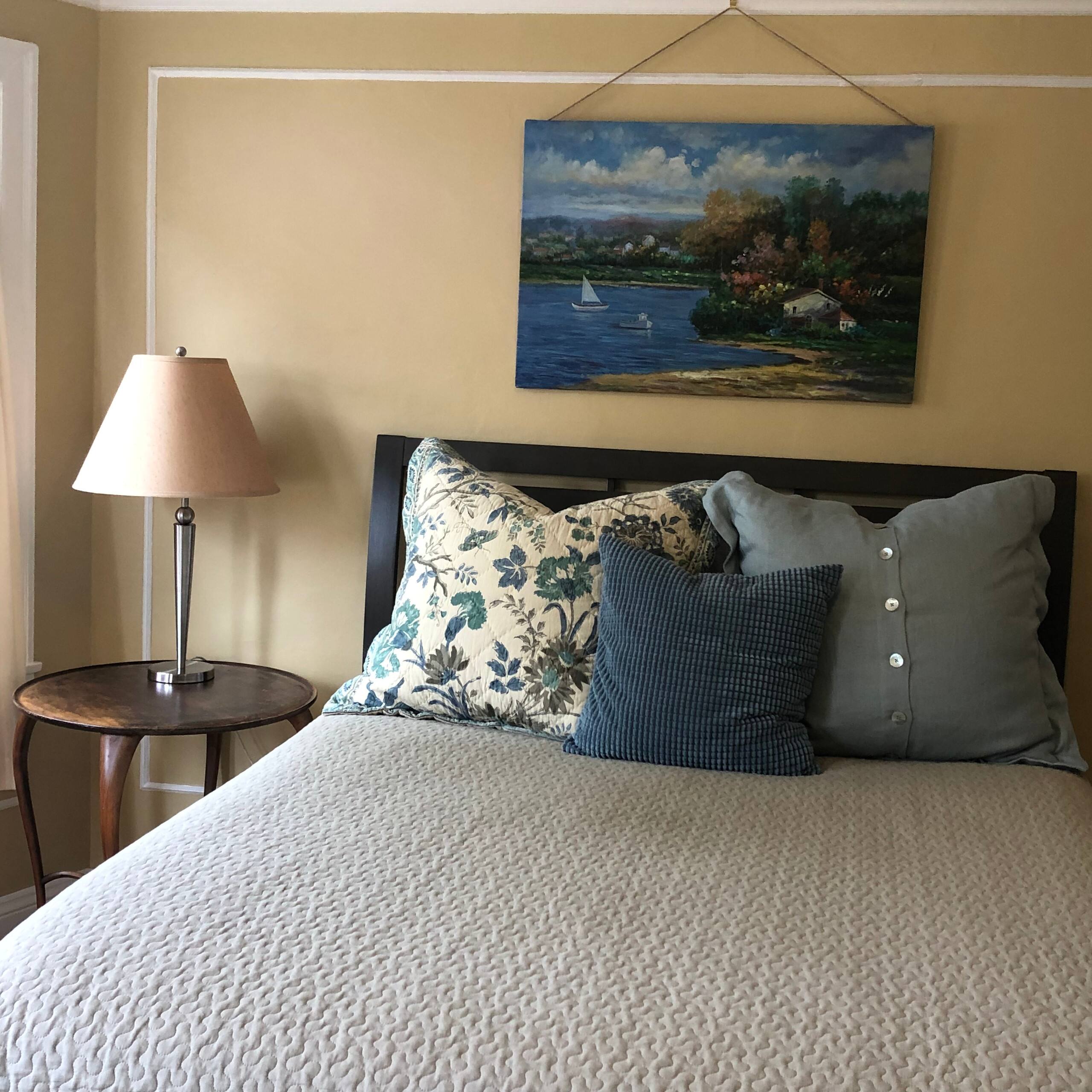Home in San Francisco · ★4.91 · 3 bedrooms · 3 beds · 1.5 baths - Image 10