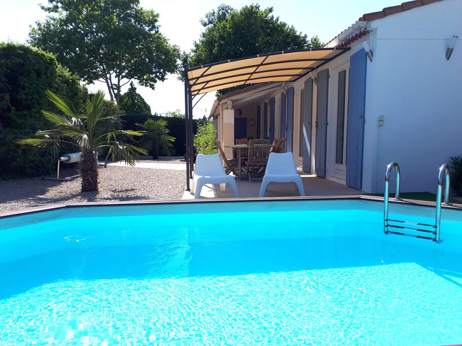 Côté piscine