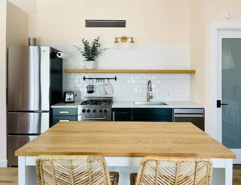 Country Apartment 45 Minutes from Hollywood