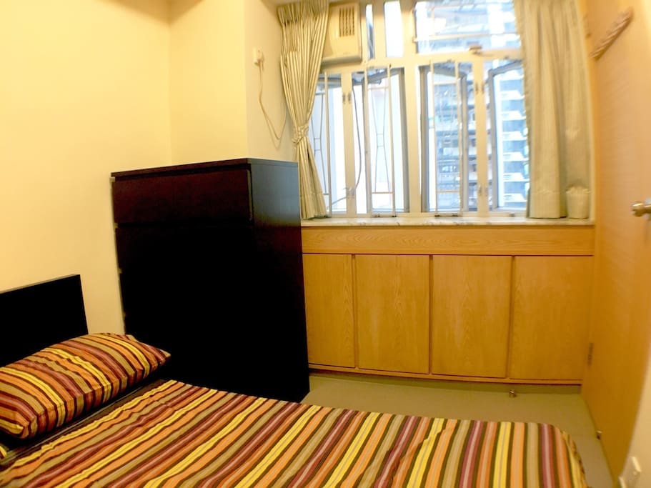 Clean, bright room with double bed