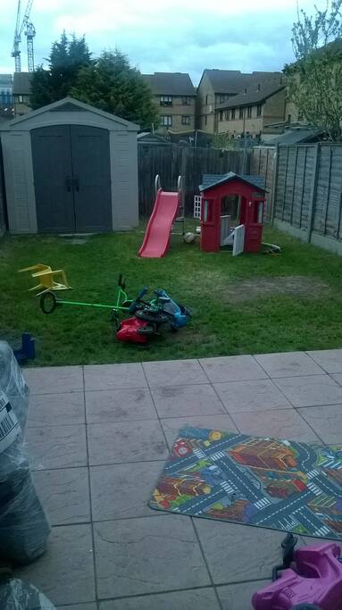 Spacious back garden