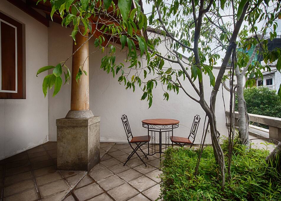 Executive One Bedroom Apartment Balcony