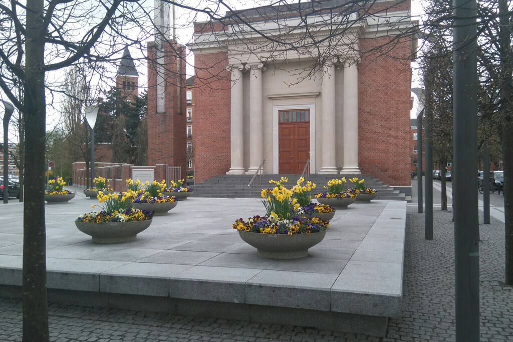 Peaceful Tempel beside the apartment - No noise from there