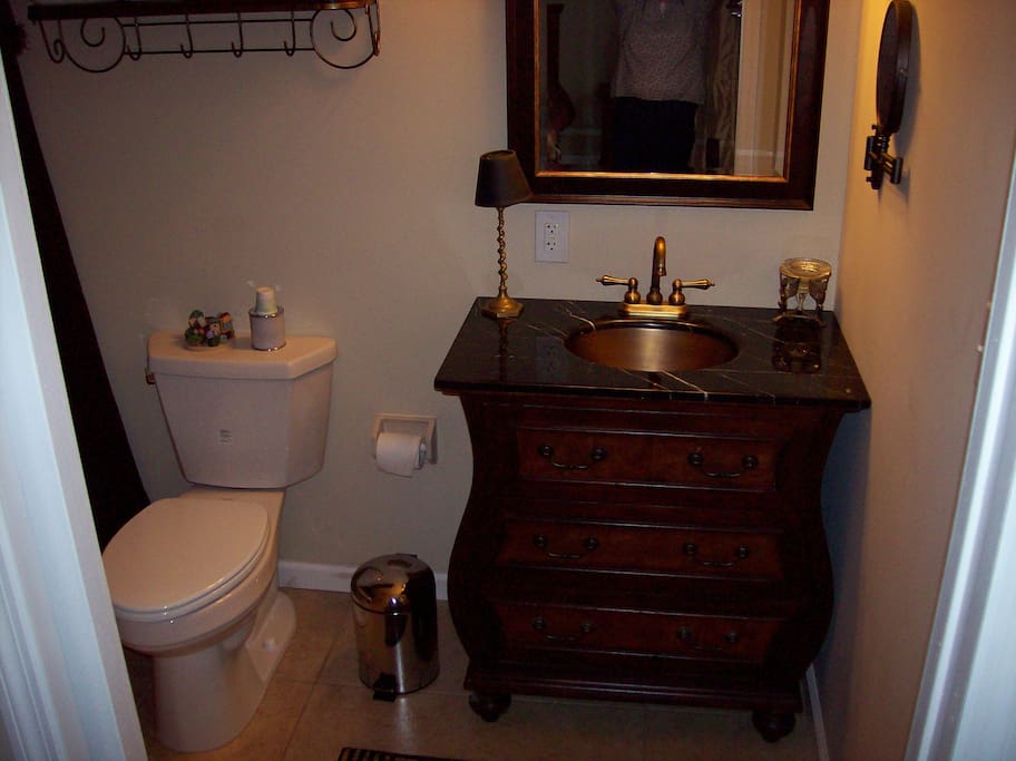 Private bath/shower, tile flooring