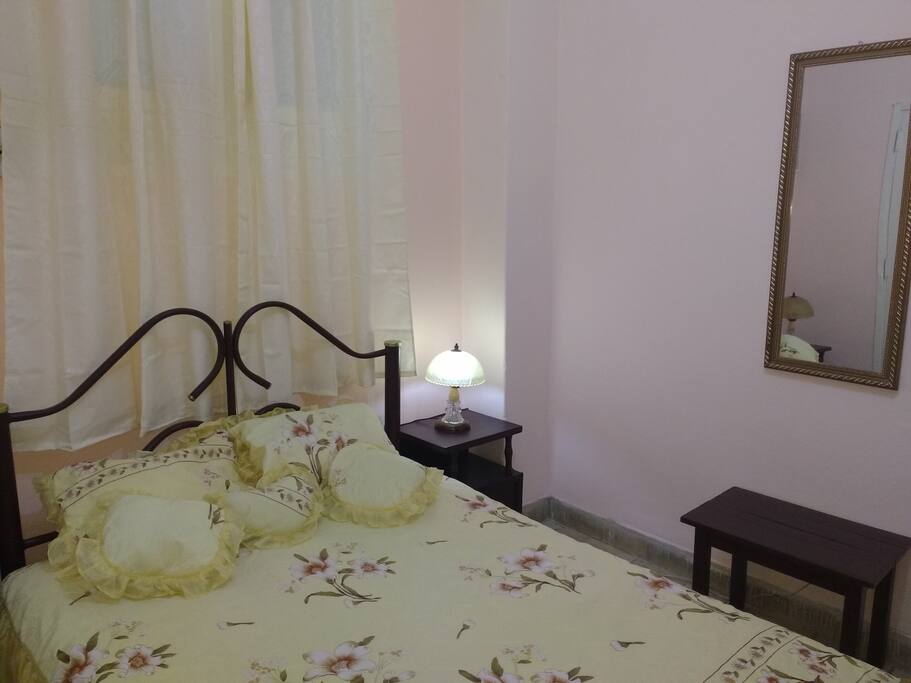 Habitación: Espejo.