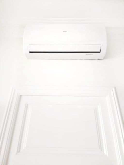 The air conditioning, It stays fresh throughout the department.