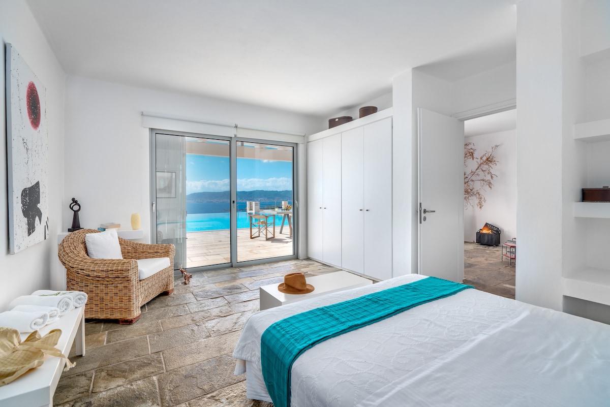 Villa Thalia • Floating Heaven - Villas for Rent in Porto Cheli