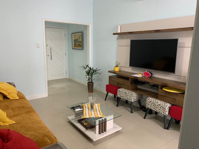 Apartamento, Reformadíssimo, Posto 6, Copanema.