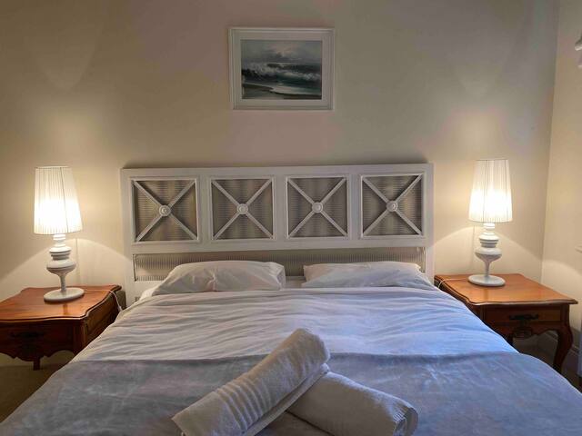 Middenway Port Fairy gallery image 3