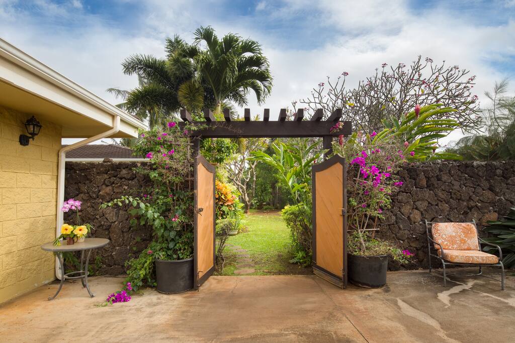 Welcome to your tropical hideaway.