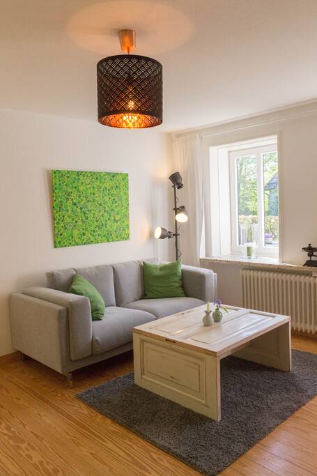 Wohnzimmer Bild 2