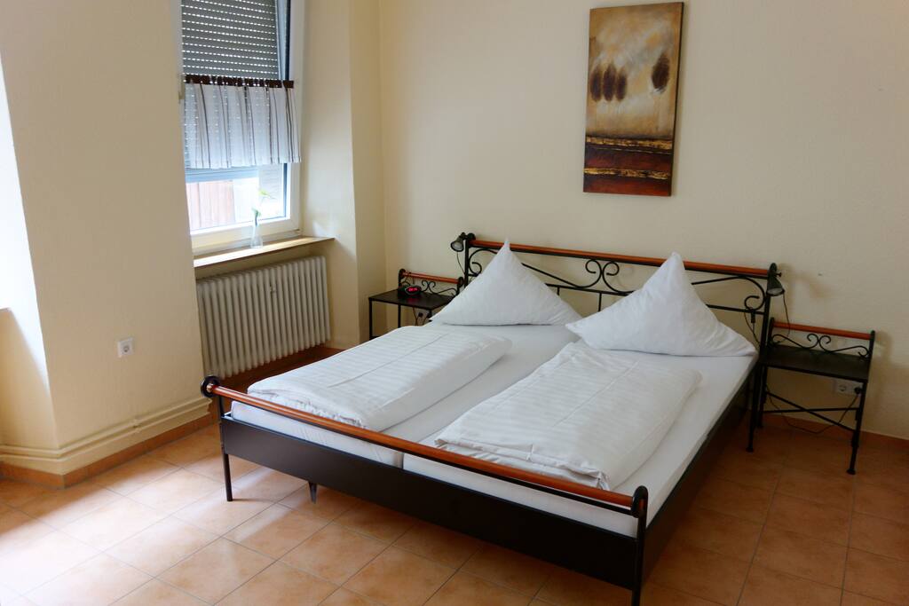 Schlafzimmer 2