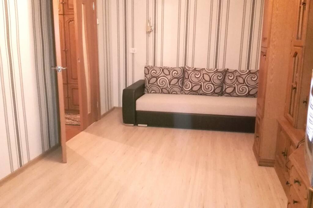 Двуспальный диван