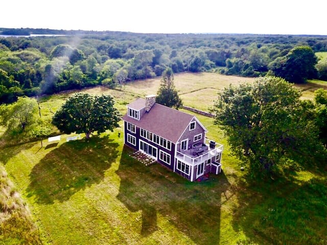 Little Compton’s South Shore Serenity