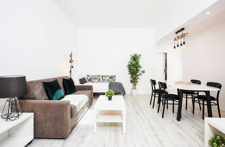 Aquitain Home managed Airbnb listing 1