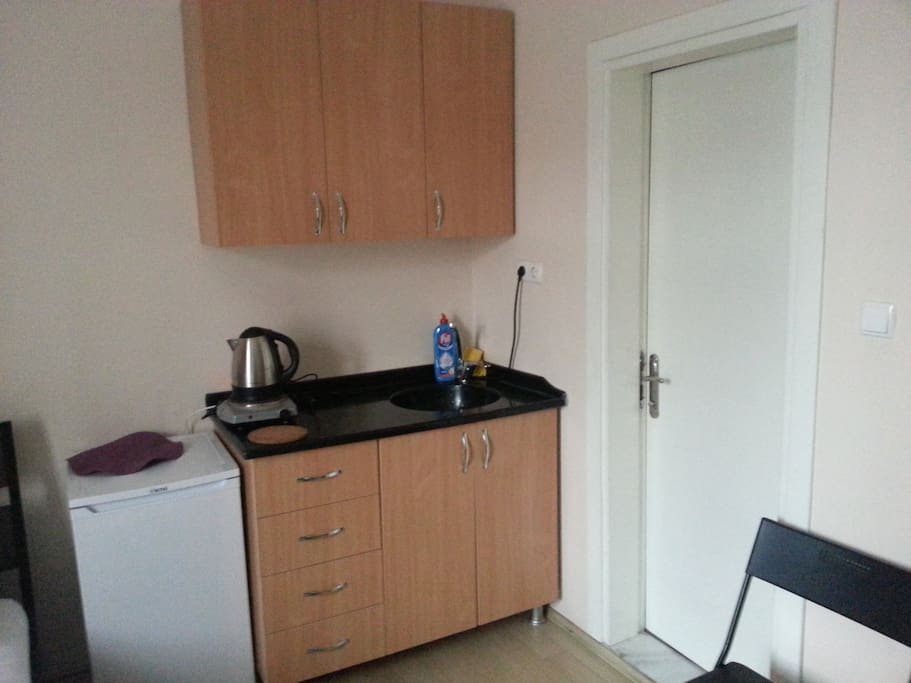 kitchen with fully equipped