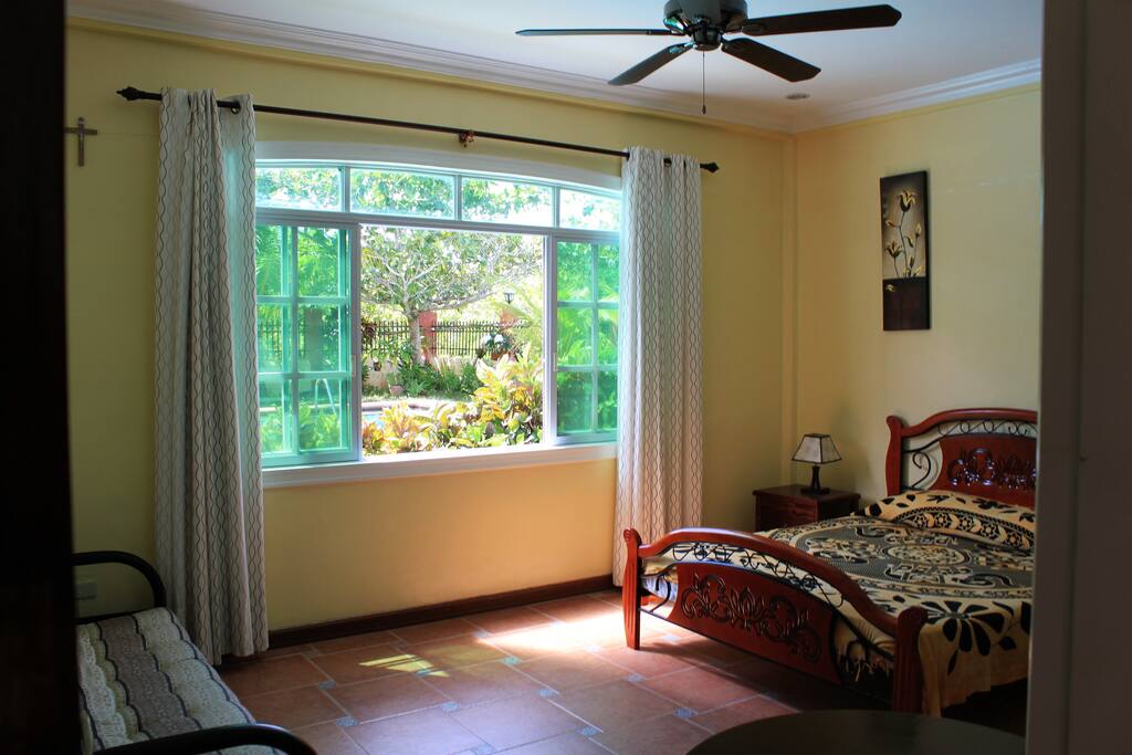 Queen room with pool view