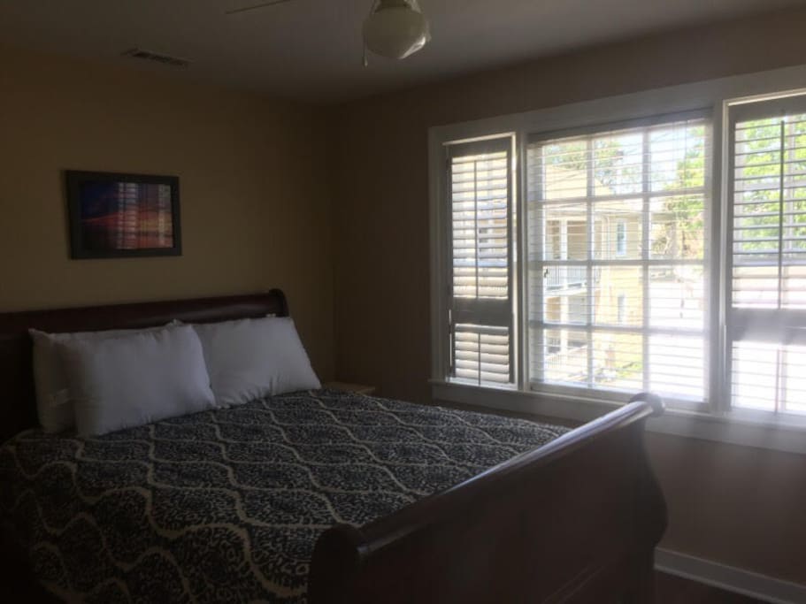 Skipjack Suite: 2 beds, 1 bath, upstairs