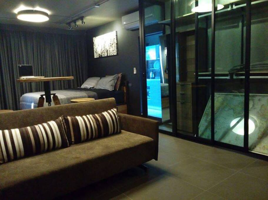 Studio Room price 18000 บาท per mount pool view
30 sqm. On 2rd FL. Contract 6 mount onward.
The rate exclude deposit and rental in advance