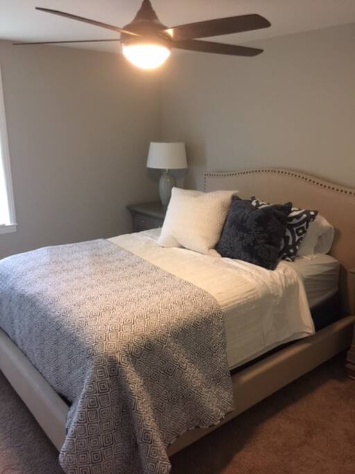 Queen Bed Guest Bedroom upstairs