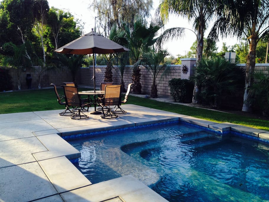 Pool Tanning Deck/Patio Table