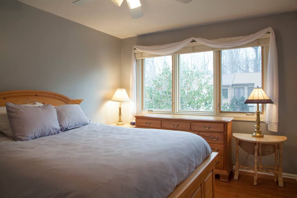 Guest bedroom