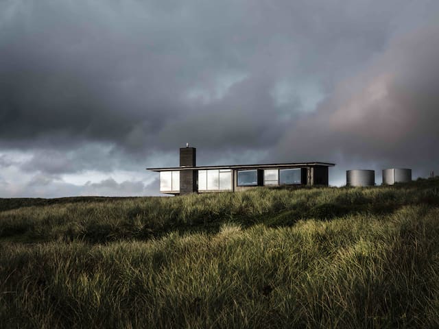 Caladenia – Absolute Ocean Views, Nature – Stylish