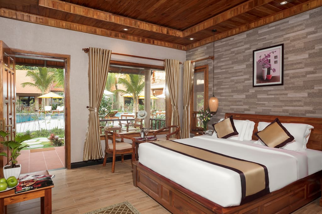 PRIVATE BEDROOM